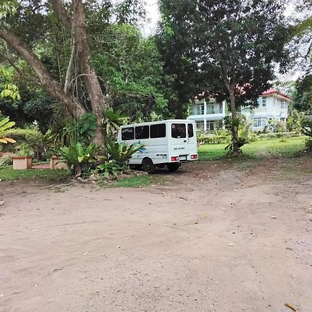 Camiguin Lanzones Resort Мамбаджао Екстериор снимка