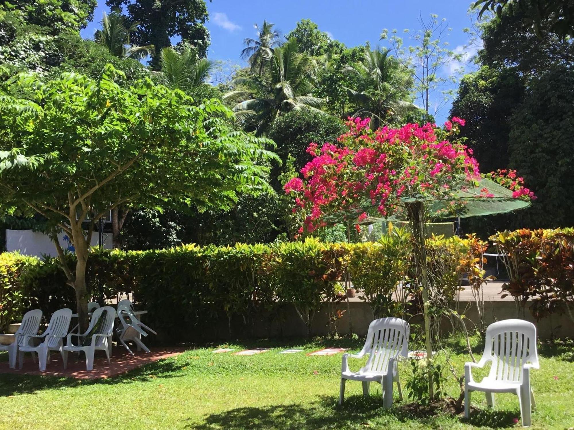 Camiguin Lanzones Resort Мамбаджао Екстериор снимка