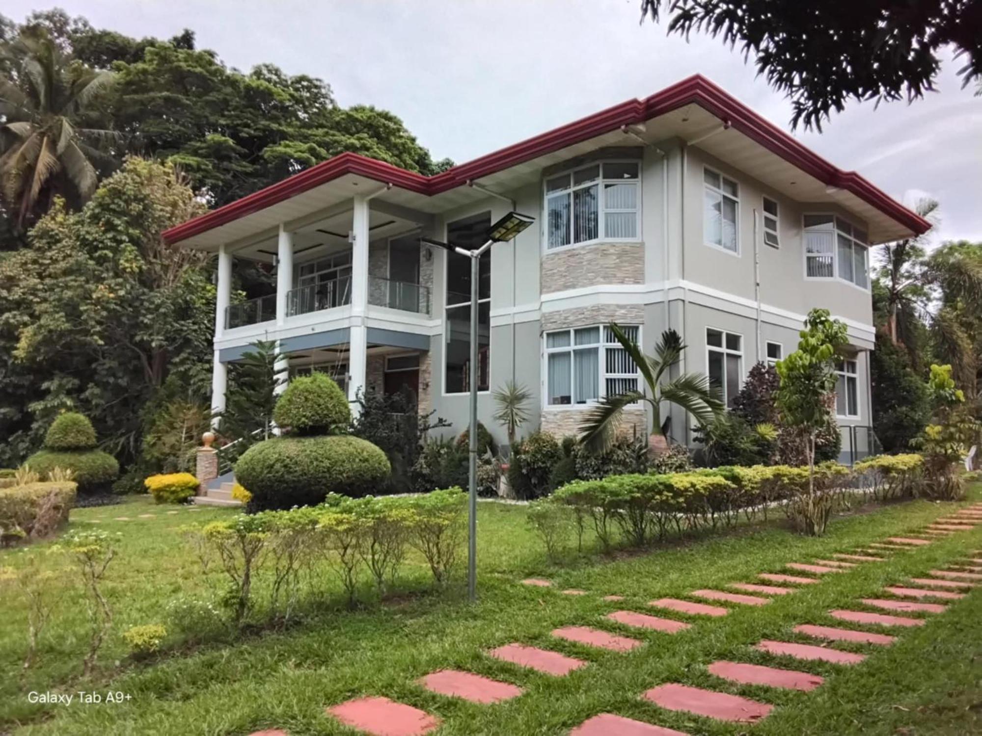 Camiguin Lanzones Resort Мамбаджао Екстериор снимка