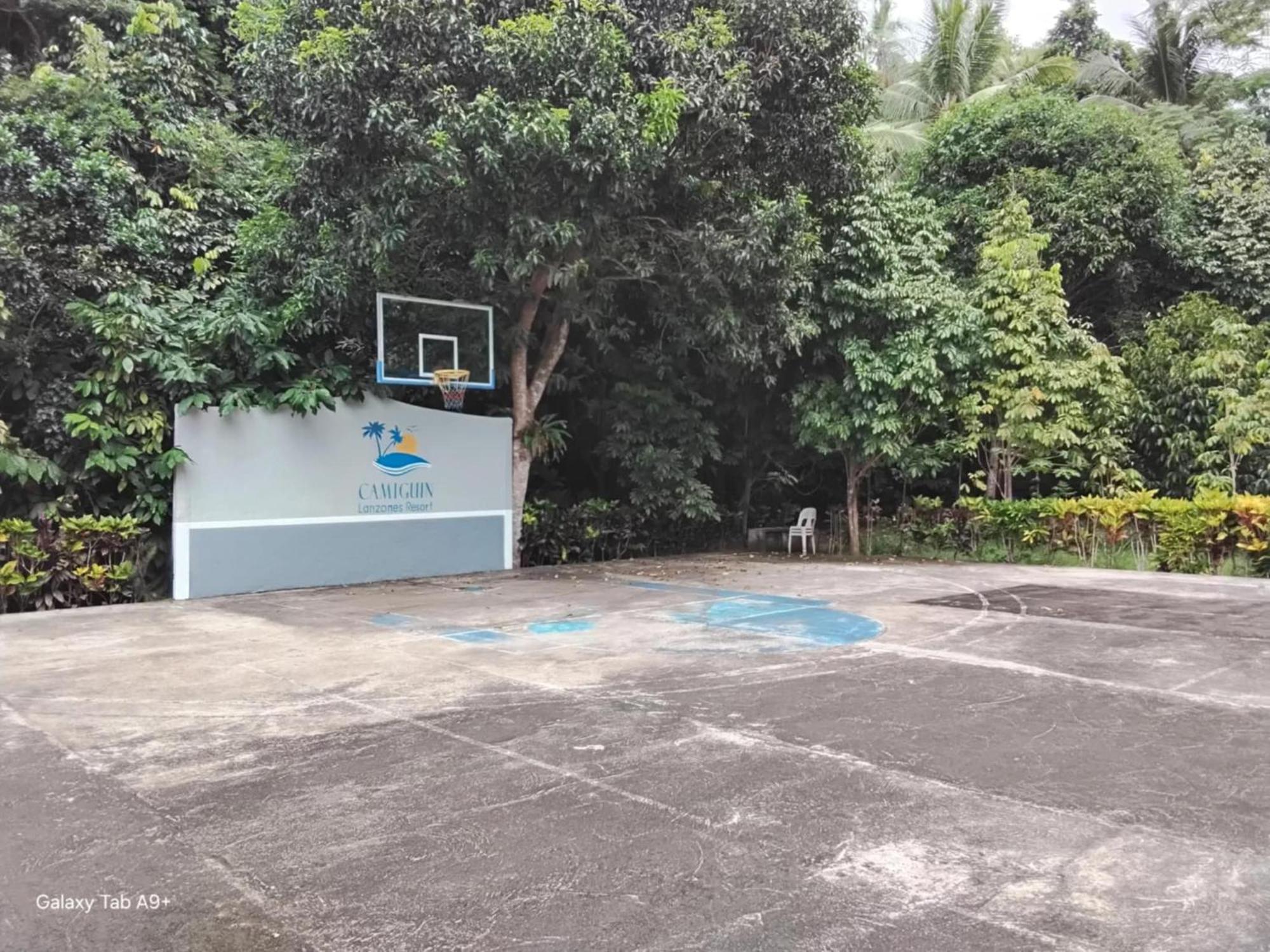 Camiguin Lanzones Resort Мамбаджао Екстериор снимка
