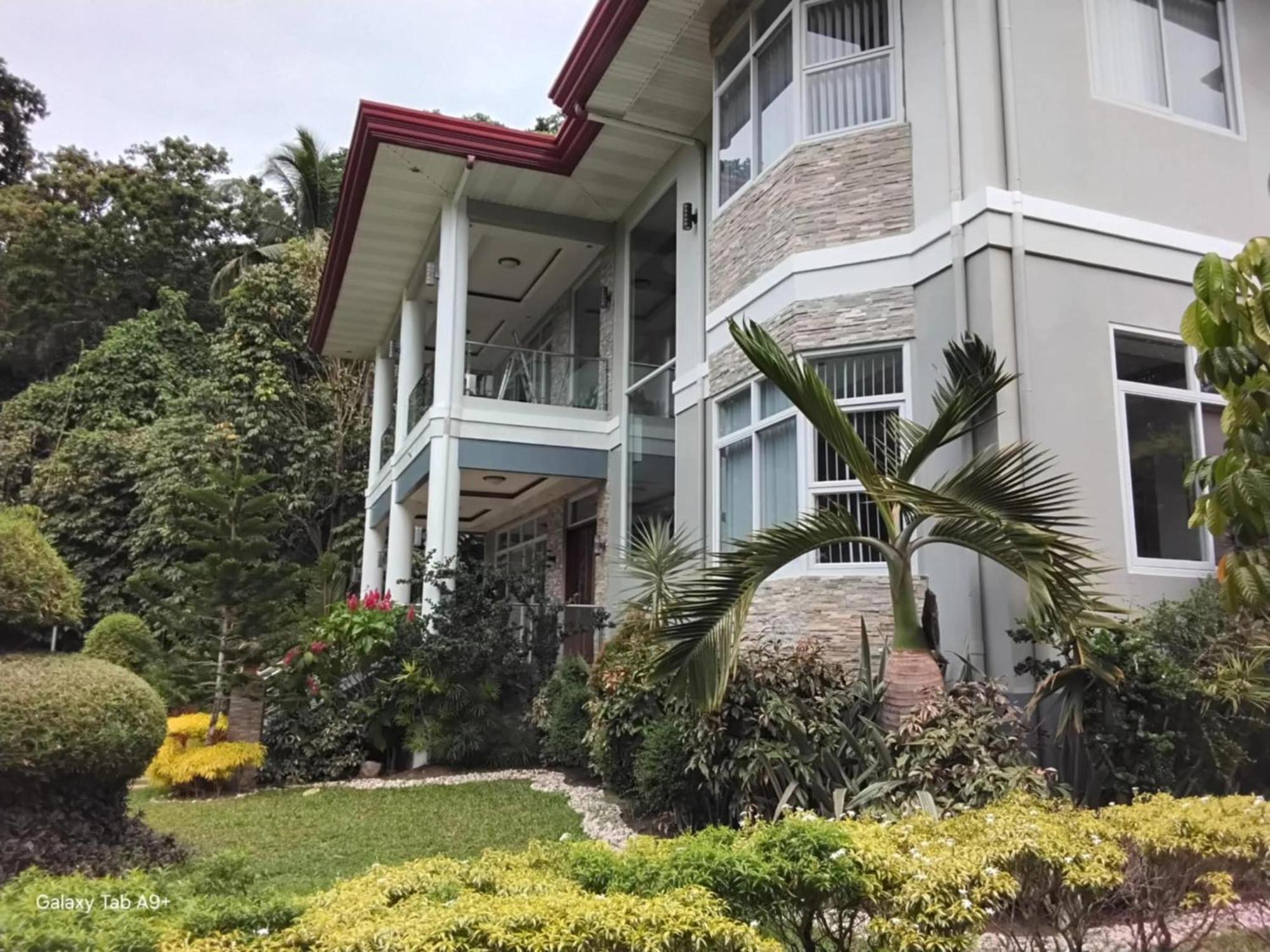 Camiguin Lanzones Resort Мамбаджао Екстериор снимка