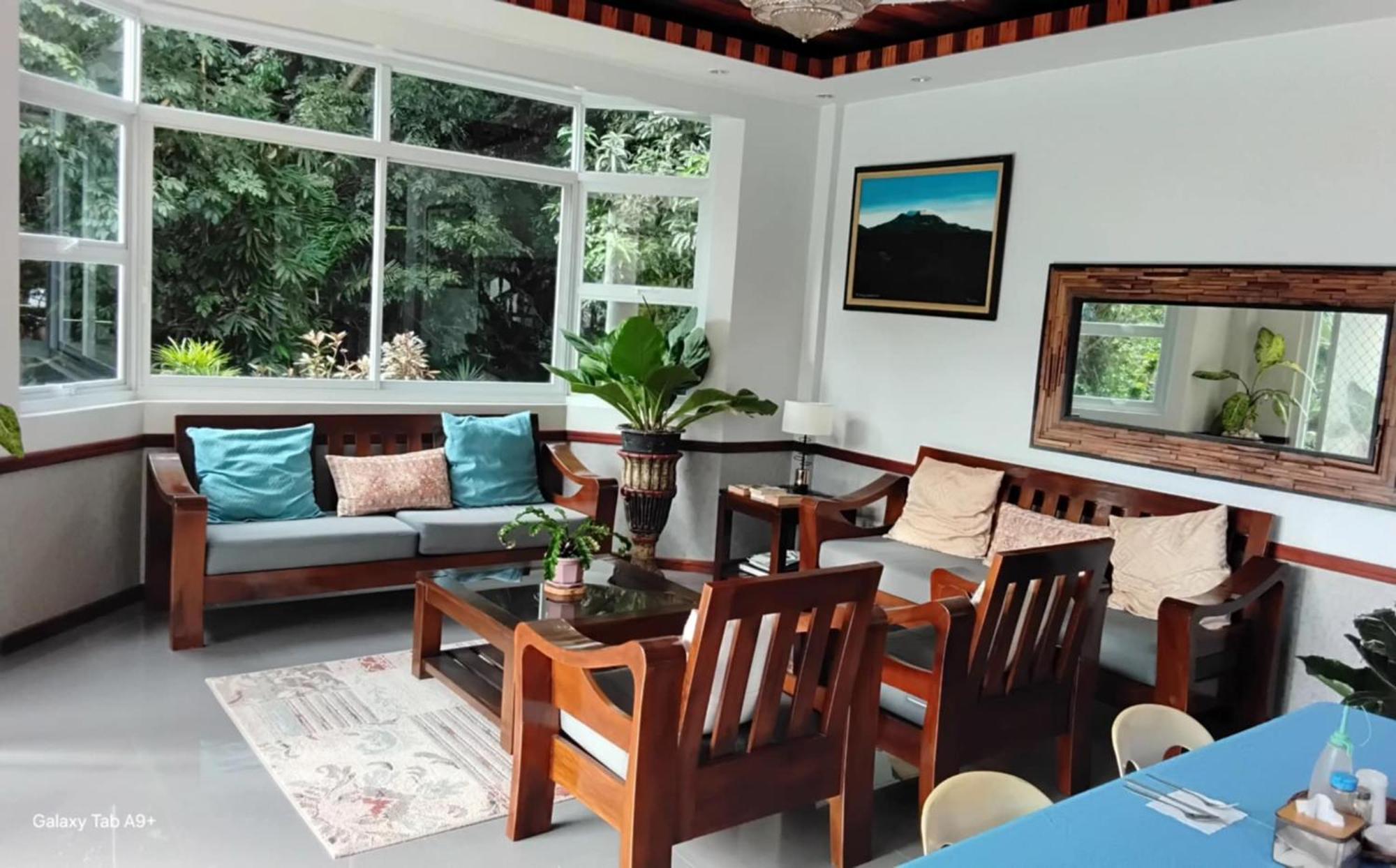 Camiguin Lanzones Resort Мамбаджао Екстериор снимка